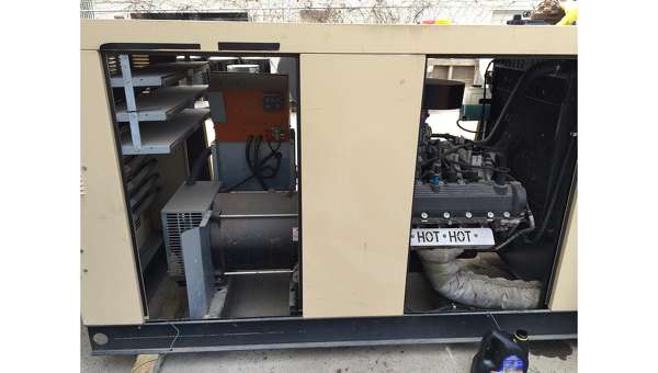 Used Generac QT150 Natural Gas Generator, 66 hrs