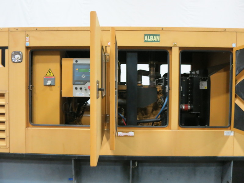 Used Caterpillar D150P1 Diesel Generator, 183 Hrs