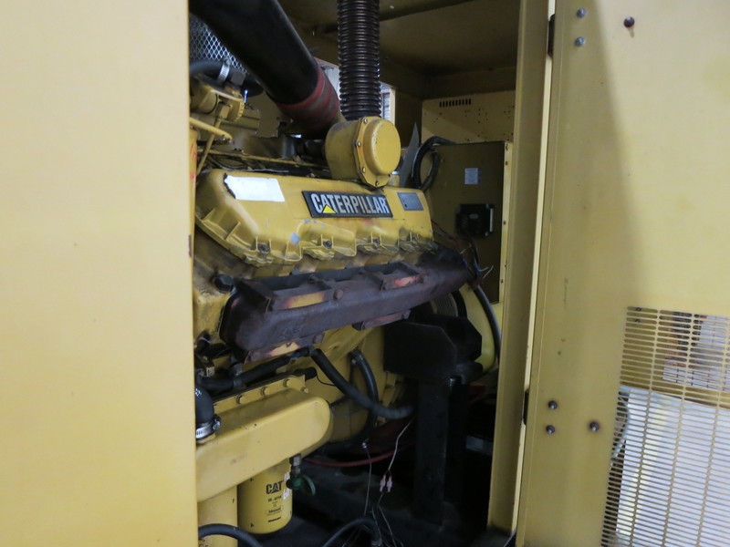 Used Caterpillar 3208 Diesel Generator, 667 Hrs