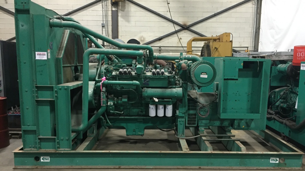 Used Cummins 750DFHA Diesel Generator | 678 Hrs | 750 KW 