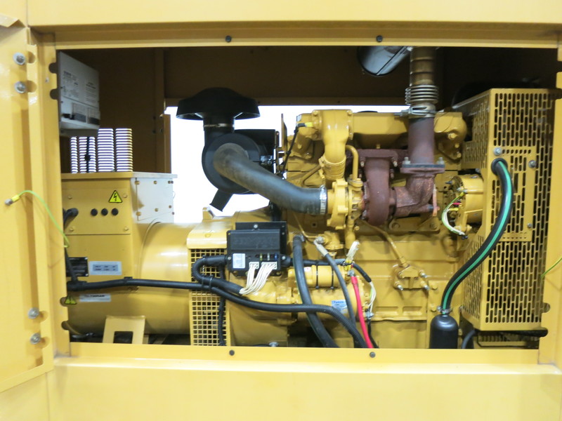 Used Caterpillar D75-P3 Diesel Generator, 242 Hrs
