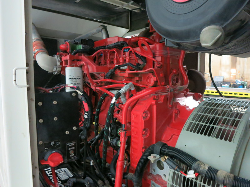 Used Doosan / Cummins G240 Rental Grade Diesel Generator, 5006 Hrs