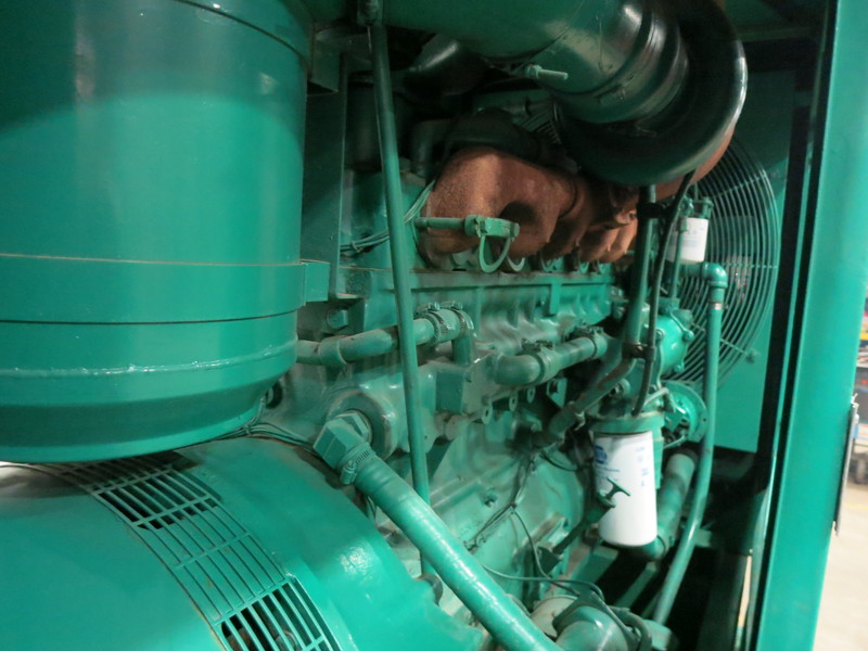Used Cummins 250 ODFM Diesel Generator, 862 Hrs