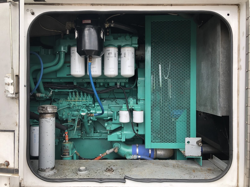 Used Cummins 1000DFHD Rental Grade Diesel Generator, 11,301 Hrs