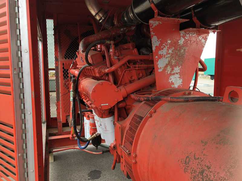 Used Cummins 600 kW Diesel Generator, 38 Hrs