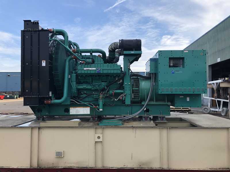 Used Cummins DFHD, QST30-G5 Diesel Generator, 706 Hrs