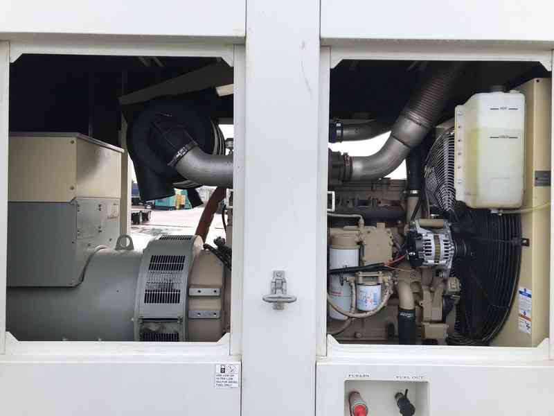 Used Doosan / Cummins G290 Rental Grade Diesel Generator 5283 Hrs EPA Tier 3