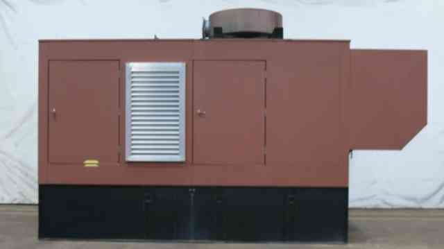 Used Cummins 600 kW VTA28-G2 Diesel Generator, 279 Hrs
