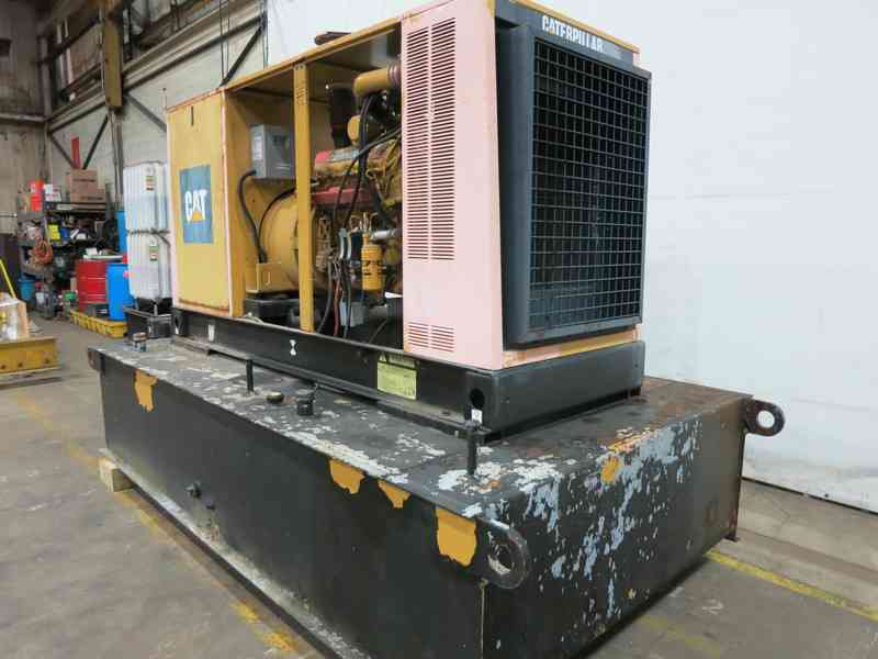 Used Caterpillar 3208 Diesel Generator, 1331 Hrs