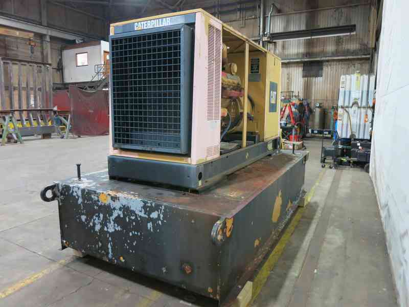 Used Caterpillar 3208 Diesel Generator, 1331 Hrs