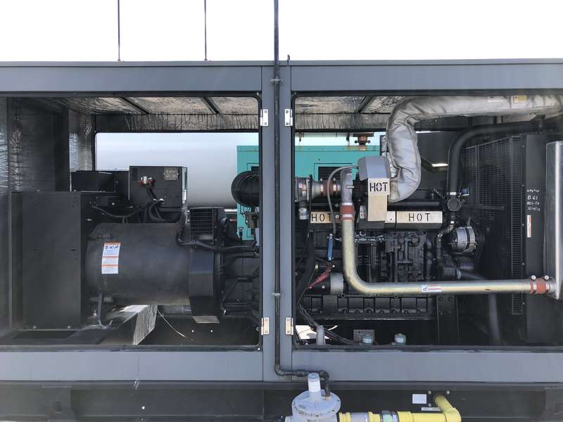 Used Generac SG300 Natural Gas Generator, 167 Hrs, EPA Certified