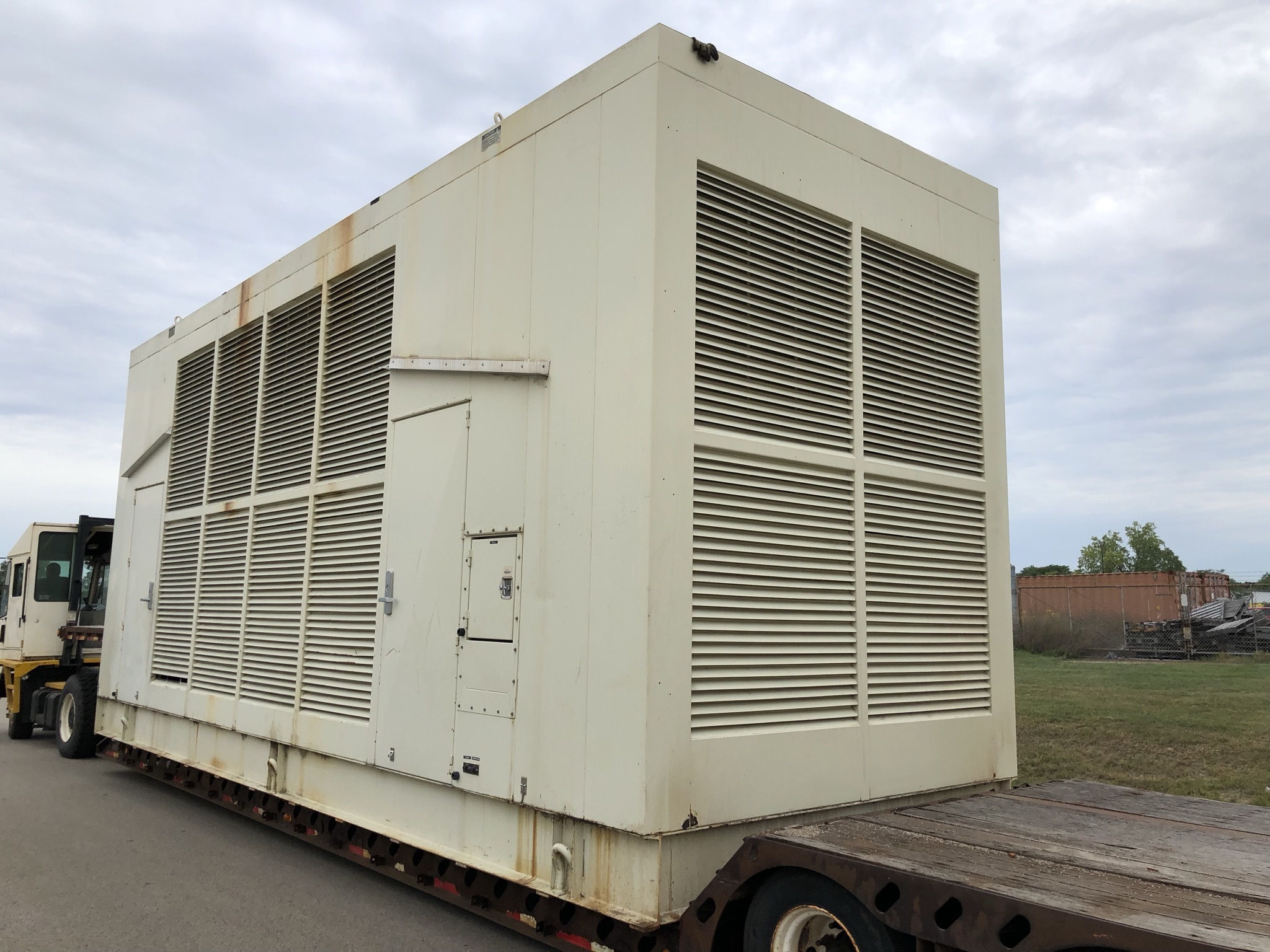 Used Caterpillar 3516 Diesel Generator, 454 Hrs