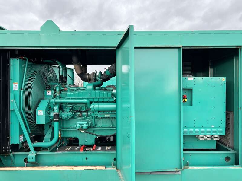 Used Cummins DFGB VTA28-G5 Diesel Generator, 228 Hrs