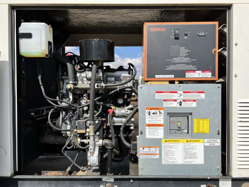 Used Generac QT45 Natural Gas / Propane Generator, 79 Hrs EPA Certified