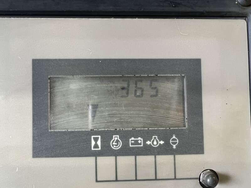 Used Caterpillar 3208 Diesel Generator, 365 Hrs