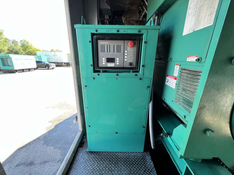 Used Cummins DQKC QSK60-G6 Diesel Generator 613 Hrs 13800V