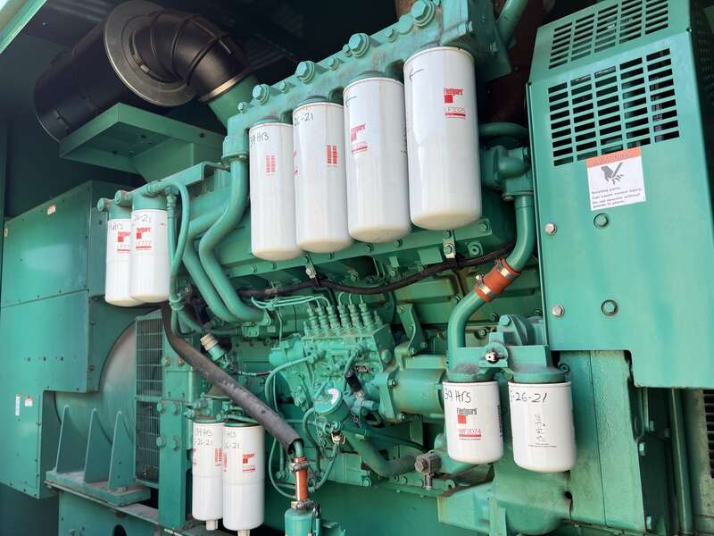 Used Cummins 750DFHA QST30-G1 Diesel Generator, 178 Hrs