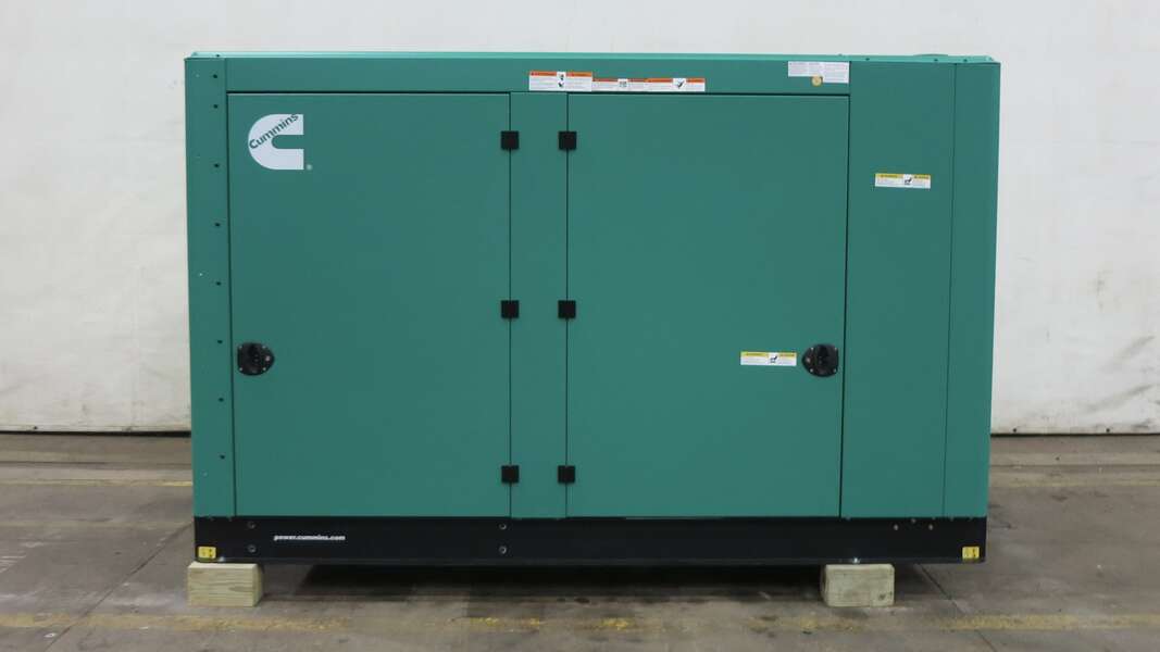 New Cummins C150N6 QSJ8.9G Natural Gas / Propane Generator, EPA Certified