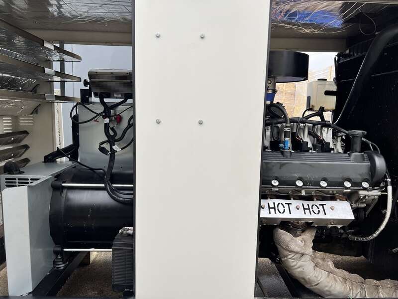 Used Generac QT150 Natural Gas / Propane Generator, 116 Hrs, EPA Certified