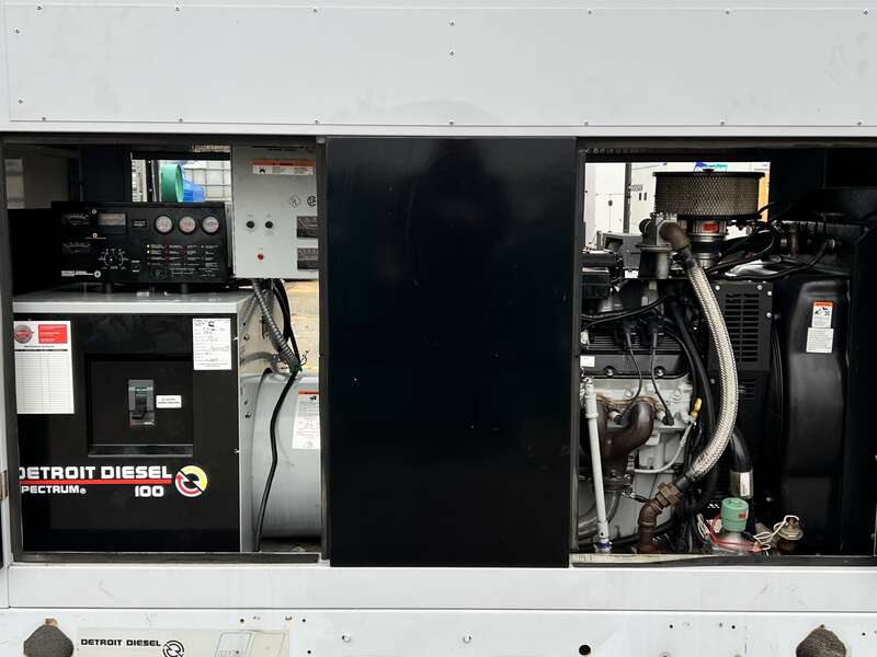 Used Detroit Diesel Spectrum 100GSG Natural Gas / Propane Generator ...