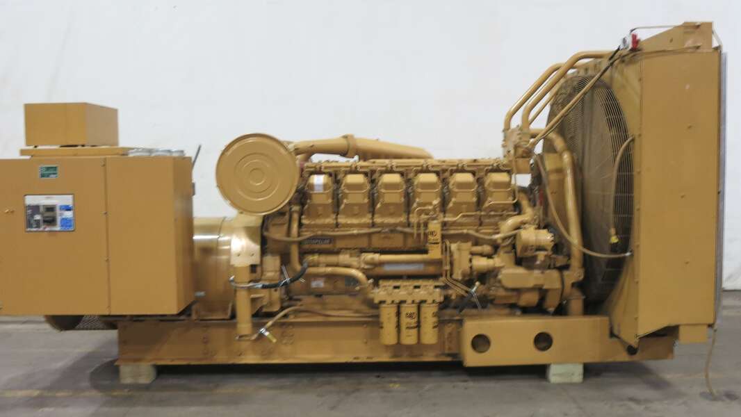 Used Caterpillar 3512 Diesel Generator, 211 Hrs