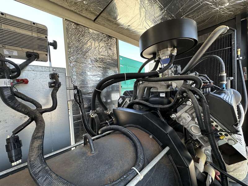 Used Generac QT150 Natural Gas / Propane Generator, 99 Hrs, EPA Certified