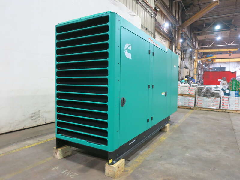 New Cummins C125N6 QSJ8.9G Natural Gas / Propane Generator, EPA Certified