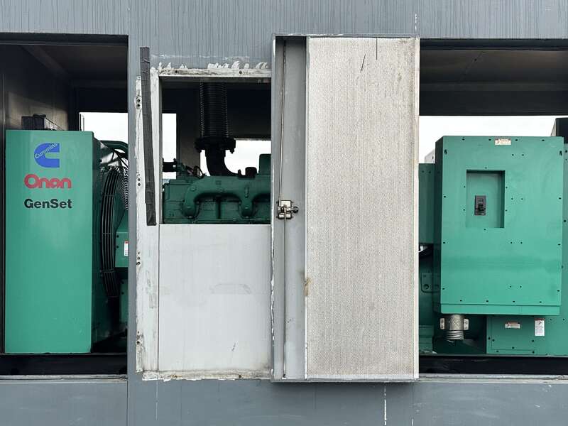 Used Cummins 275DFBF Diesel Generator, 800 Hrs