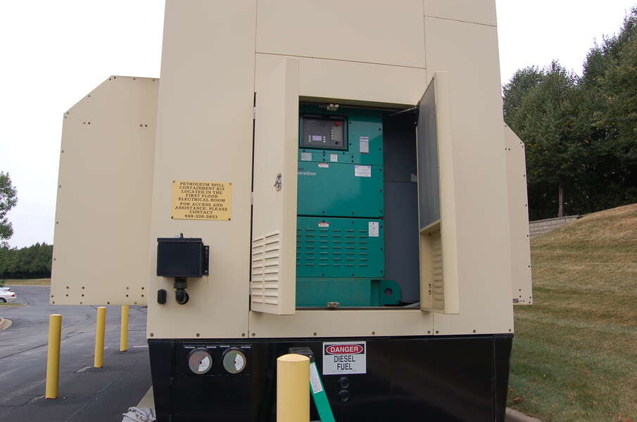 Used Cummins DQKB QSK60-G6 Diesel Generator 253 Hrs