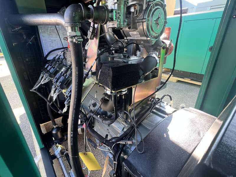 New Cummins C100N6 QSJ8.9G Natural Gas / Propane Generator, EPA Certified 1 or 3 Phase