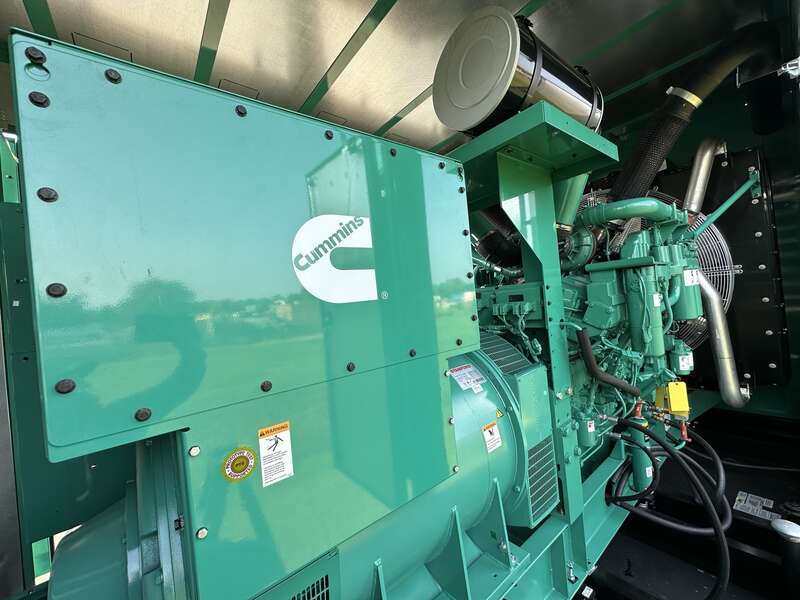 New Cummins DQFAD QST30-G5 NR2 Diesel Generator, EPA Tier 2                            