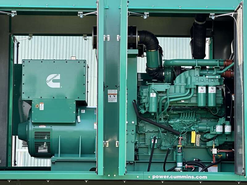 New Cummins DQFAD QST30-G5 NR2 Diesel Generator, EPA Tier 2                            