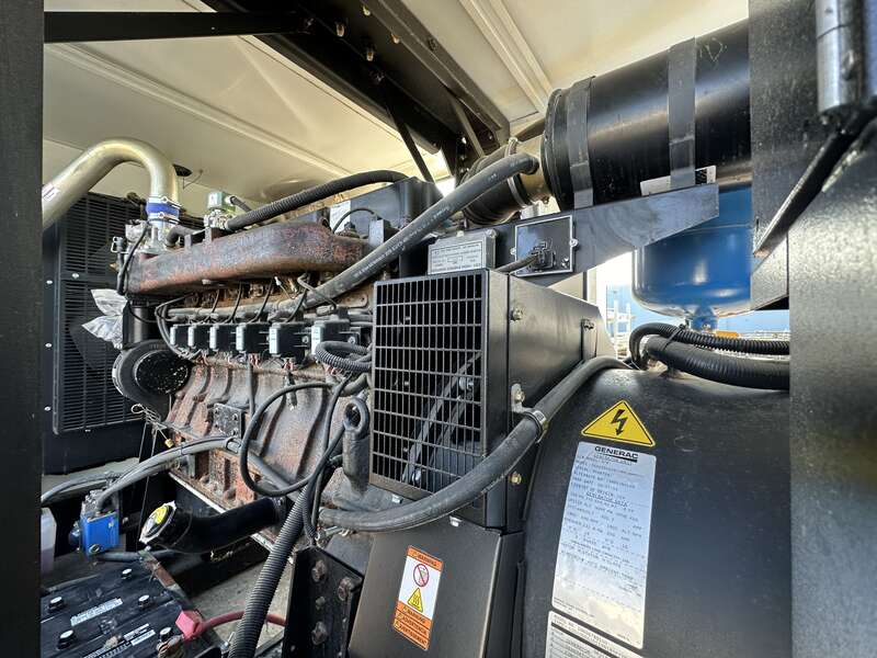 Used Generac MGG200 Rental Grade Natural Gas / Propane Generator, 2 Hrs, EPA Certified