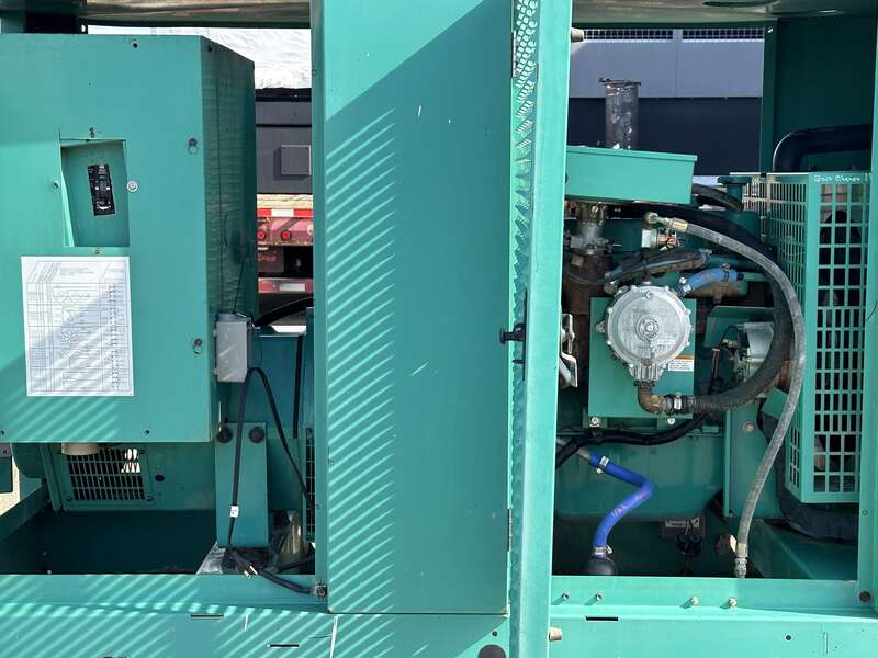 Used Cummins GGFC Natural Gas Generator, 213 Hrs 1 or 3 Phase