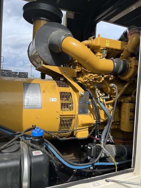 Used Caterpillar XQ425 Rental Grade Diesel Generator, 1703 Hrs, EPA Tier 4F