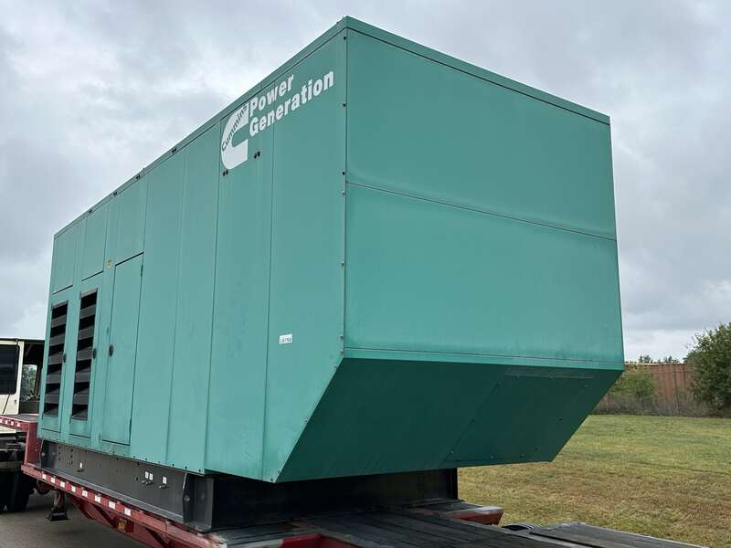 Used Cummins 750GFLC Natural Gas Generator, 581 Hrs