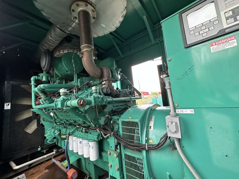 Used Cummins 750GFLC Natural Gas Generator, 581 Hrs