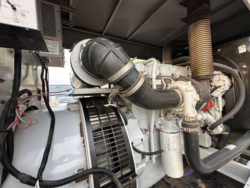 Used Detroit Diesel 200DSE Diesel Generator 690 Hrs