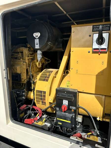 Used Caterpillar XQ230 Rental Grade Diesel Generator, 2065 Hrs, EPA Tier 4F