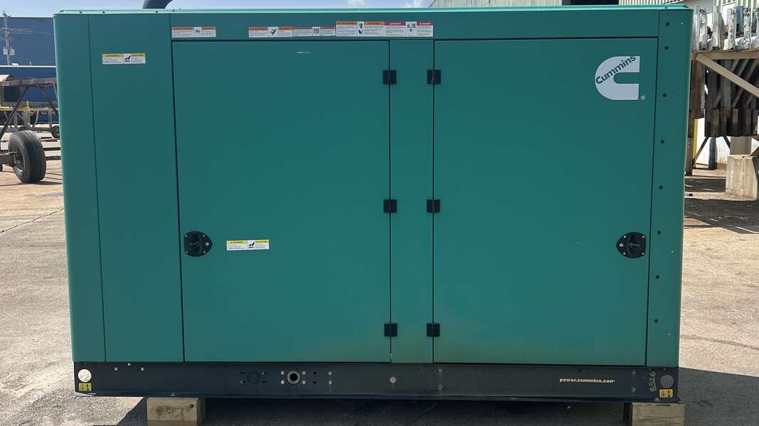 New Cummins C150N6 QSJ8.9G Natural Gas / Propane Generator, EPA Certified (Warranty Exp)