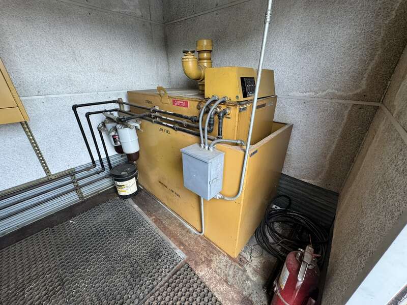 Used Caterpillar Portable 3512 Diesel Generator, 200 Hrs