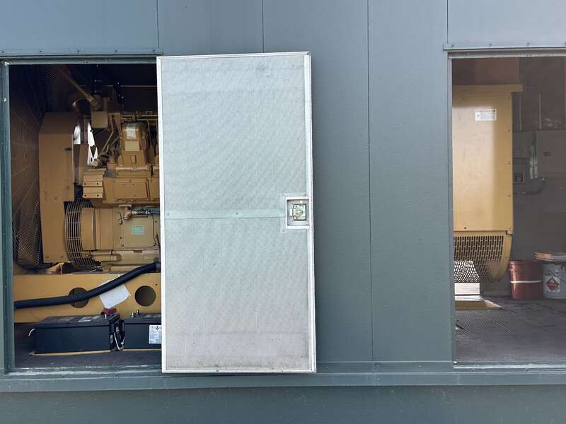 Used Caterpillar 3508 Diesel Generator, 586 Hrs