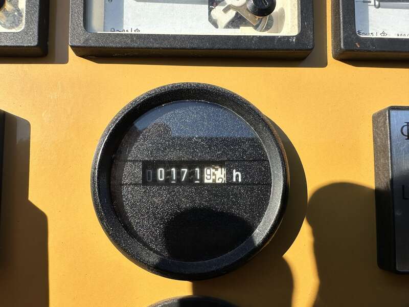 Used Caterpillar D200P4 Diesel Generator, 172 Hrs