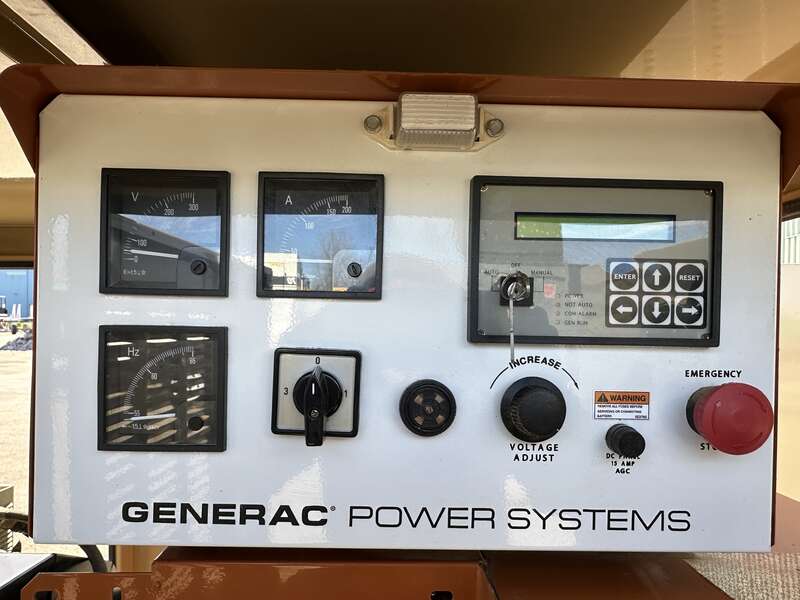 Used Generac SG040 LP Gas Generator, 64 Hrs Single Phase