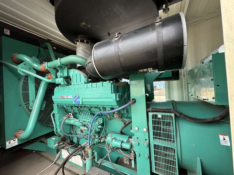 Used Cummins DFHD, QST30-G5 Diesel Generator,479 Hrs
