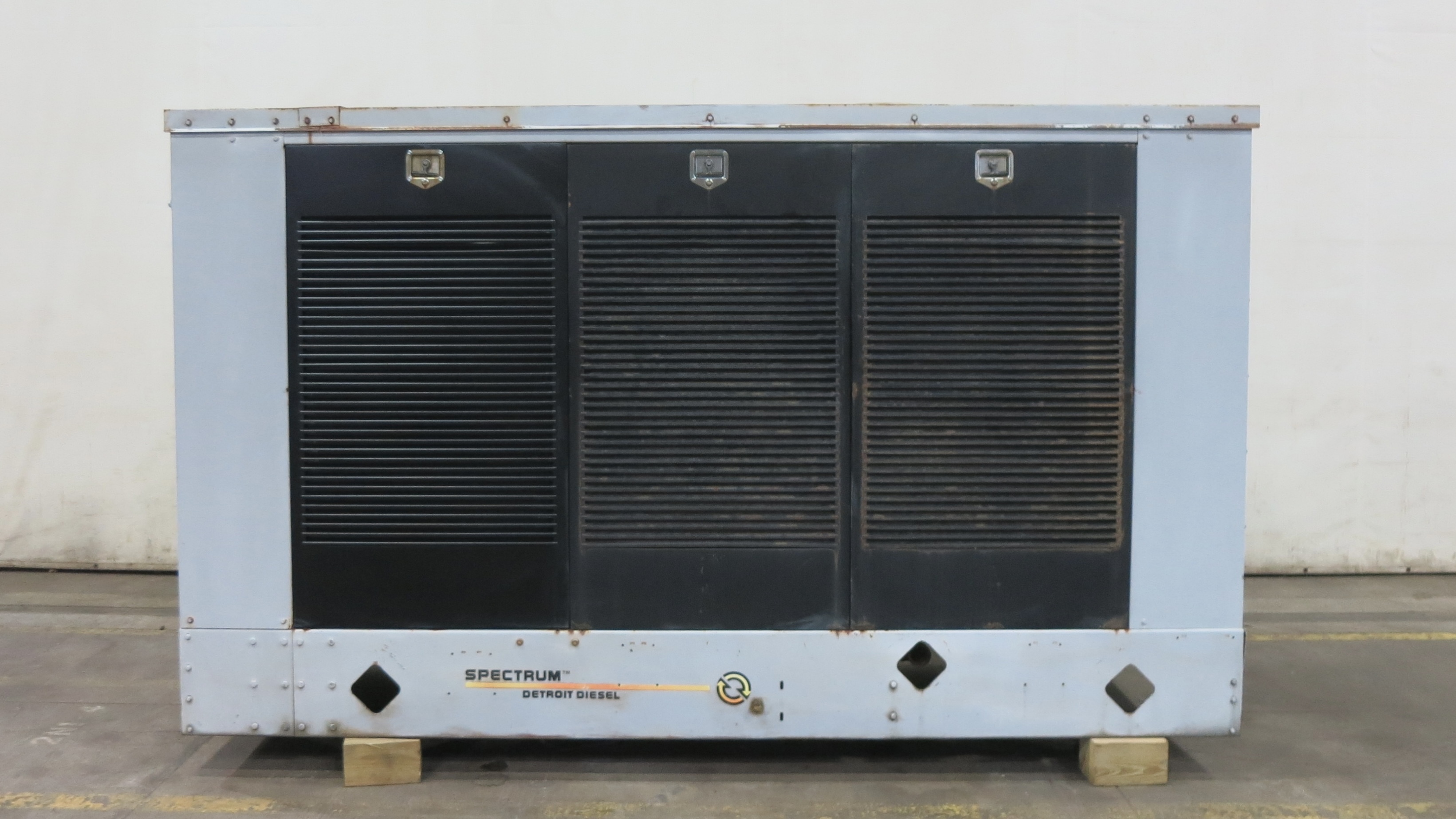 Detroit-Diesel-275GS-CSDG-4691-1.JPEG
