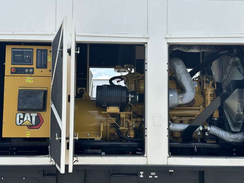 New Caterpillar C32 Diesel Generator 3 Hrs EPA Tier 2 CAT Warranty