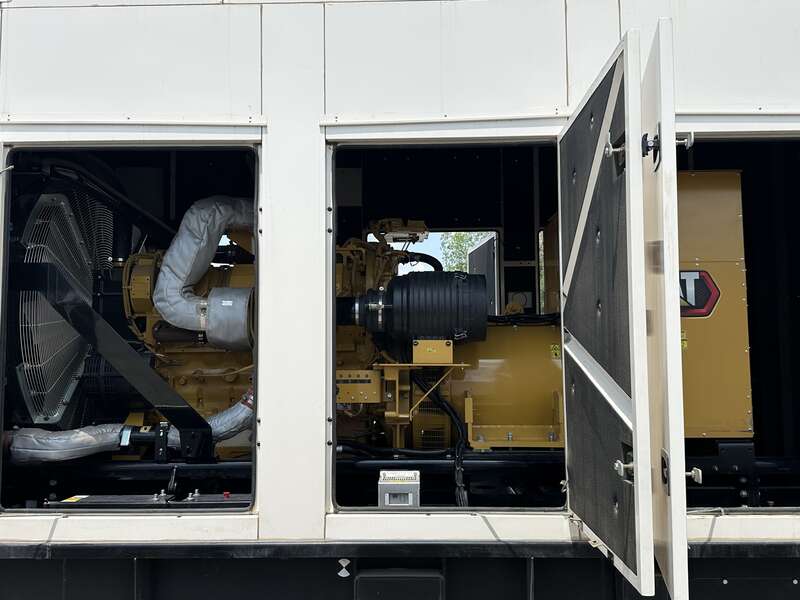 New Caterpillar C32 Diesel Generator 3 Hrs EPA Tier 2 CAT Warranty