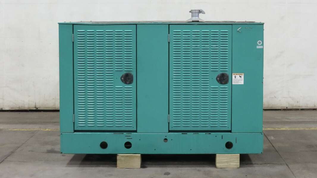 Used Cummins GGFE Natural Gas / Propane Generator, 10 Hrs 1 or 3 Phase