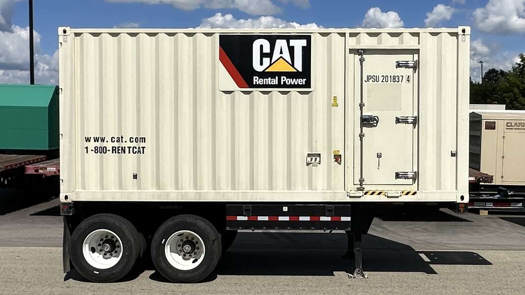 Used Caterpillar XQ570 Rental Grade Diesel Generator, 2011 Hrs, EPA Tier 4F